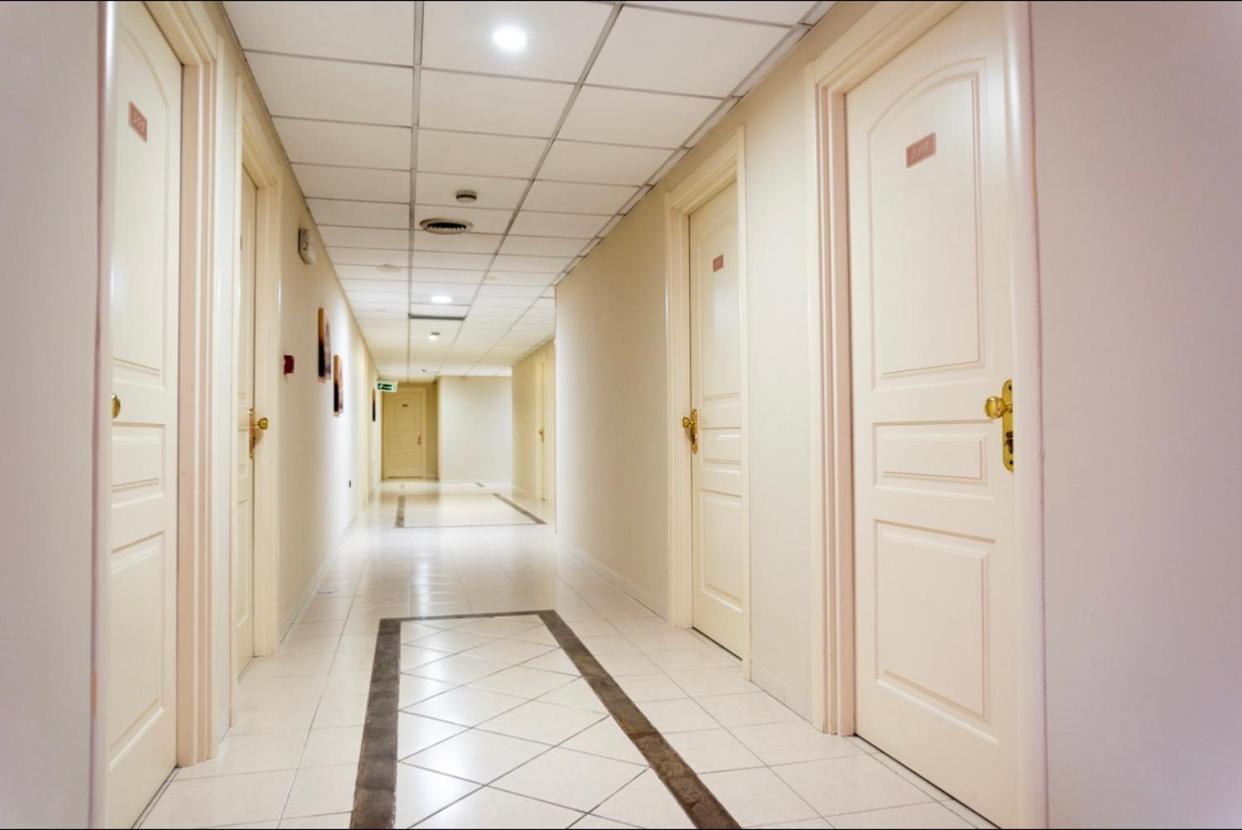 Almas Hotel 3*